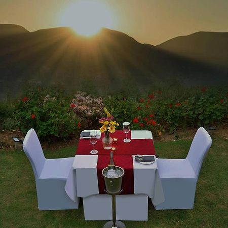 Hotel Araiya Pālampur Extérieur photo