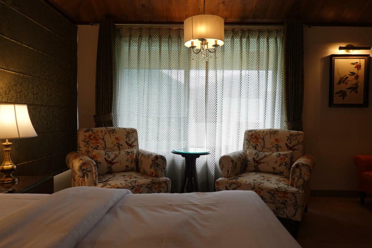 Hotel Araiya Pālampur Extérieur photo